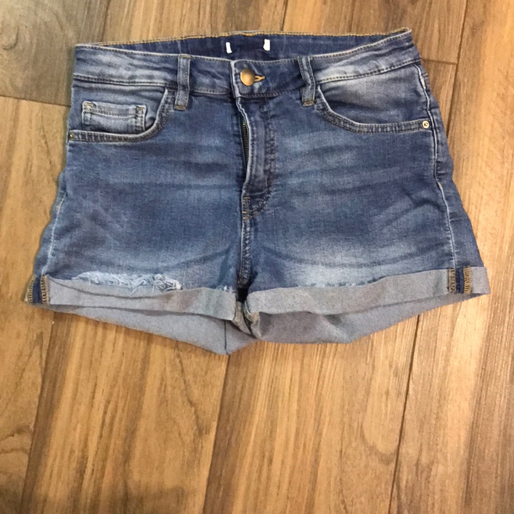 jean shorts!